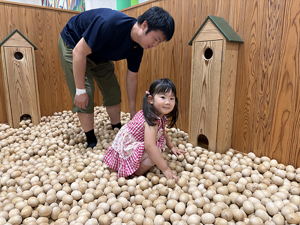 京王あそびの森 HUGHUG〈ハグハグ〉