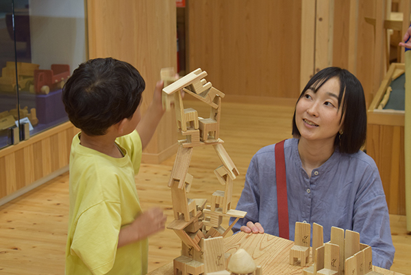 檜原 森のおもちゃ美術館