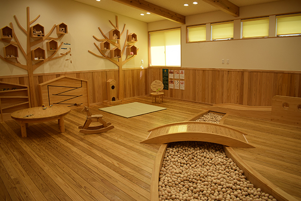 檜原 森のおもちゃ美術館
